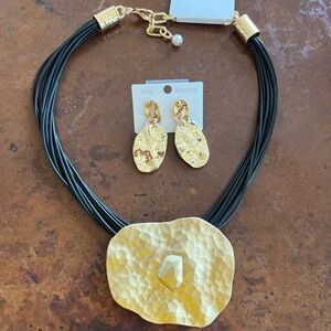 Gold Hammered Pendant Necklace